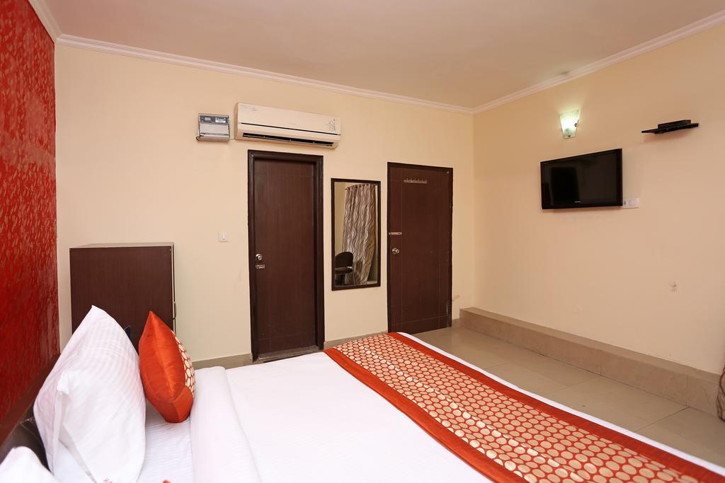 Hotel Le Princess @ Airport Nuova Delhi Esterno foto