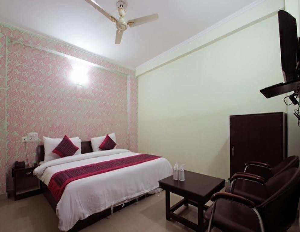 Hotel Le Princess @ Airport Nuova Delhi Esterno foto