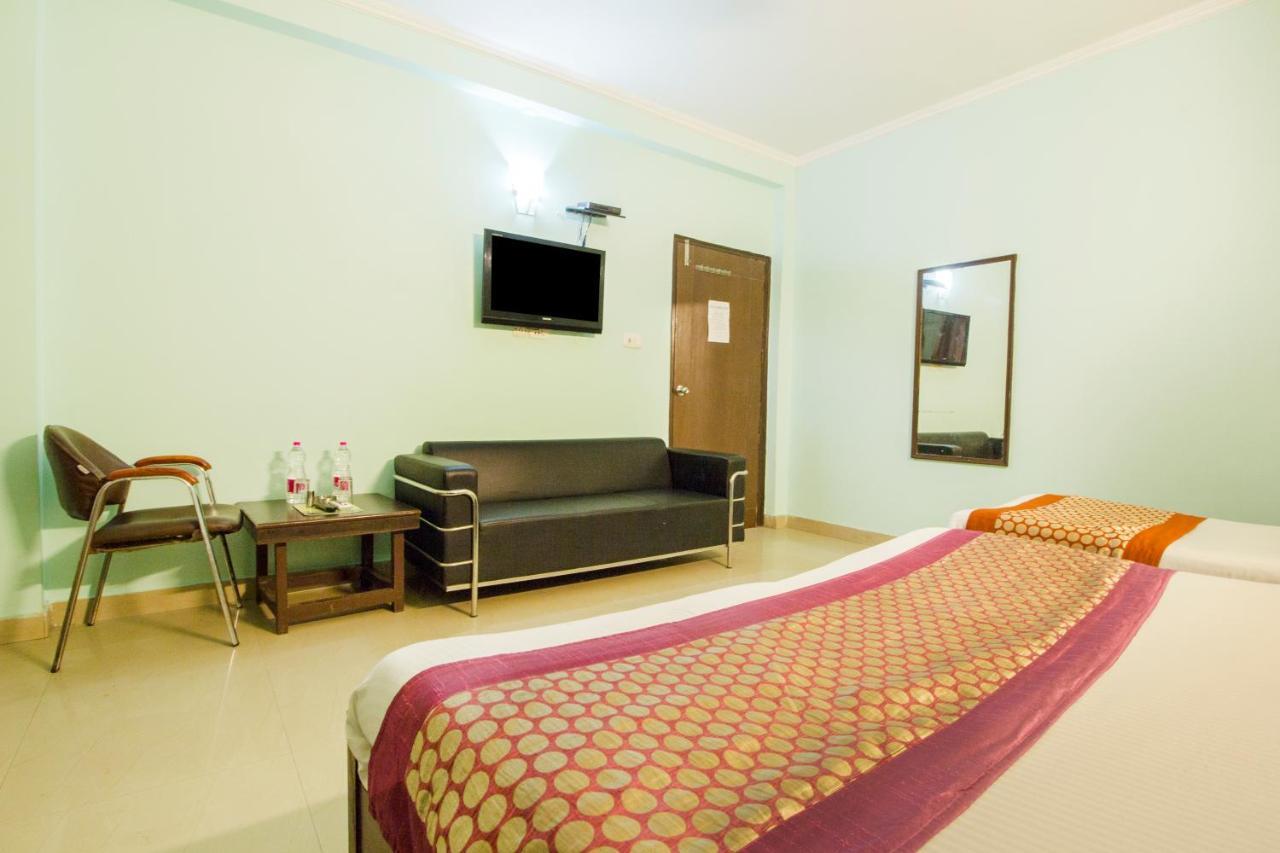 Hotel Le Princess @ Airport Nuova Delhi Esterno foto