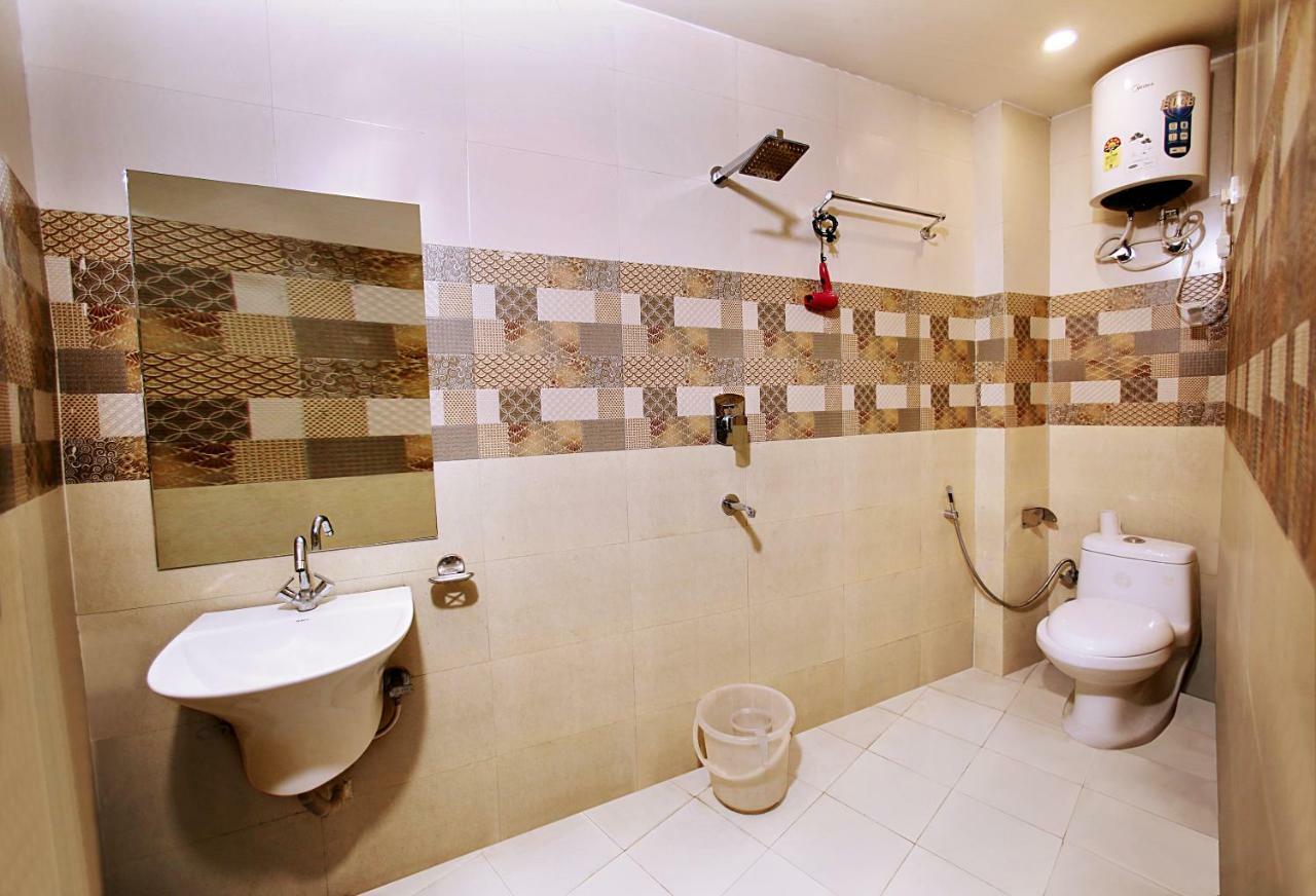 Hotel Le Princess @ Airport Nuova Delhi Esterno foto